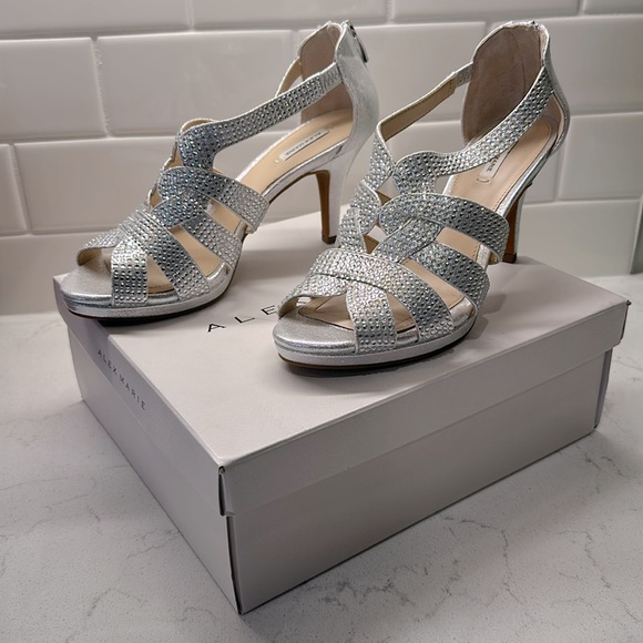 Alex Marie Leeanne Hotfix Rhinestone Embellished Dress Sandals - Picture 4 of 4